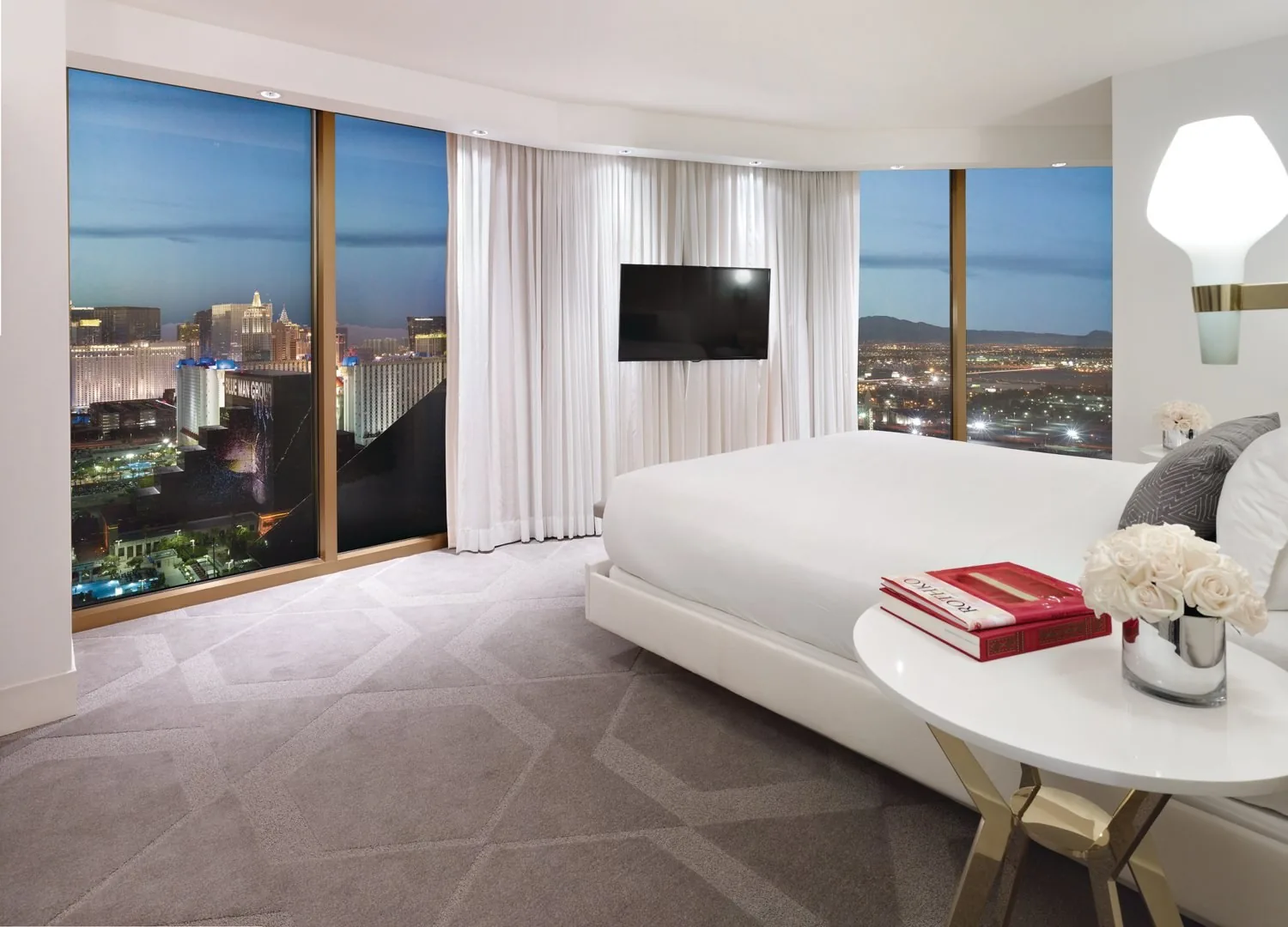 Skyfall Lounge Suite at Mandalay Bay & The W - Las Vegas - 1,200 sq ft interior