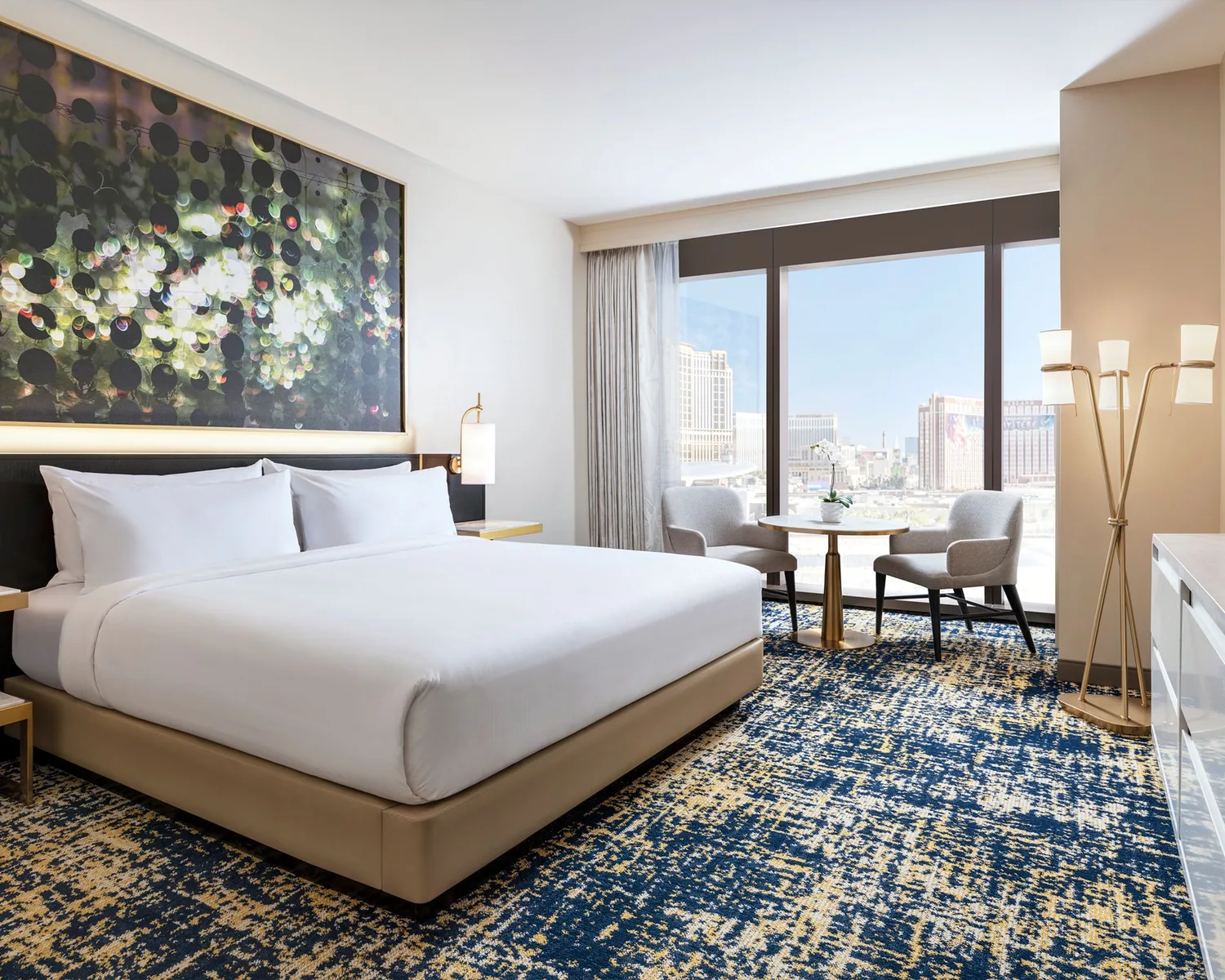 Hilton Strip Suite at Resorts World Las Vegas - Las Vegas - 750 sq ft interior