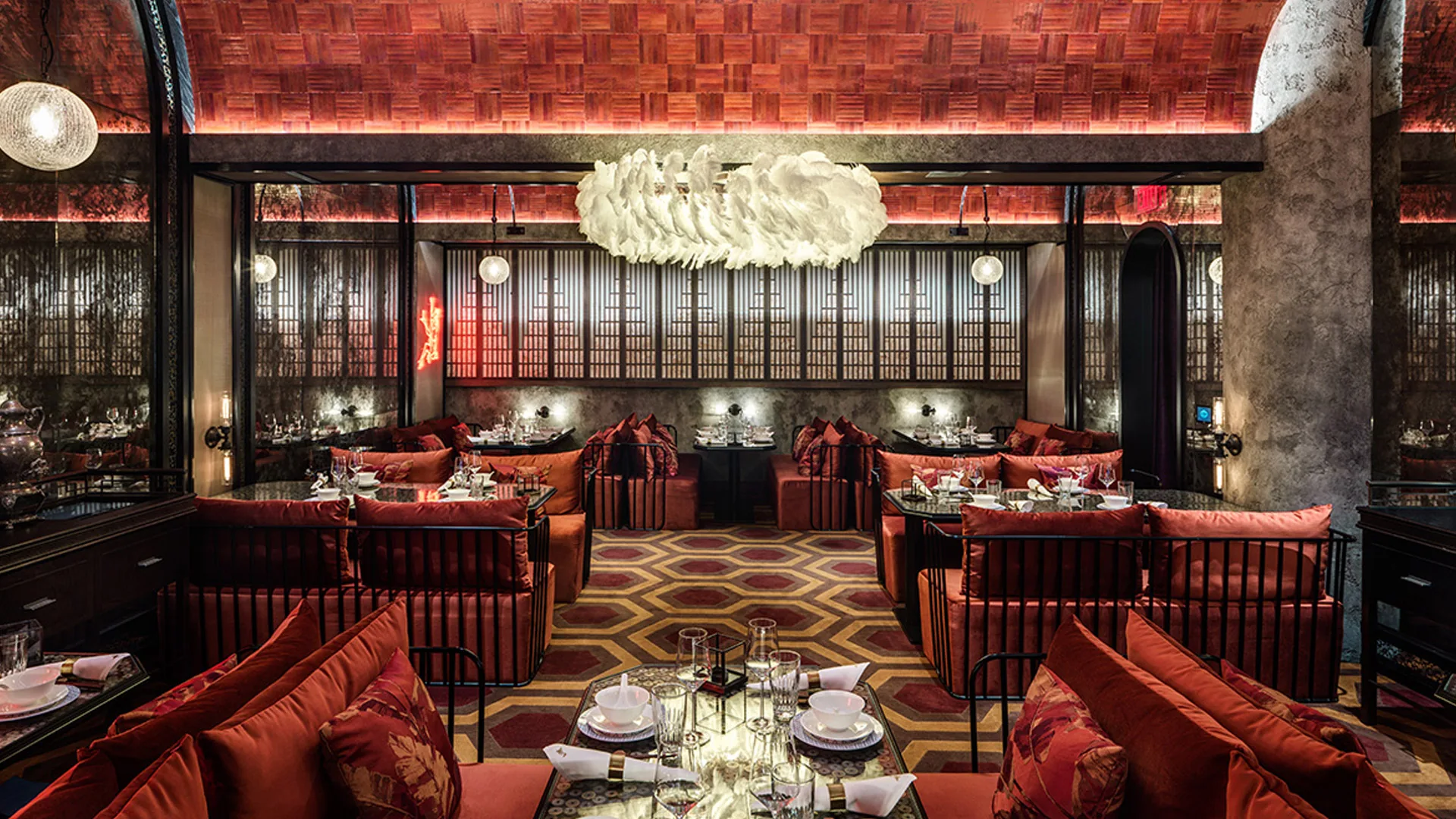 Mott 32 — Las Vegas — Modern Cantonese · Hong Kong